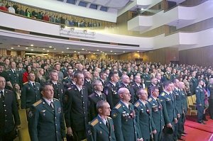 Лучшим бойцам Росгвардии вручили награды в честь первой годовщины образования военного ведомства в Крыму