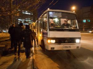 Минтранс Крыма уверяет, что держит на контроле организацию работы общественного транспорта в вечернее время в Симферополе