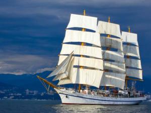 Парусное учебное судно «Херсонес» отметит день рождения