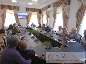 Церемония вручения ключей от квартир детям-сиротам прошла в Симферополе