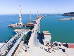 Строители Керченского моста приступили к бетонированию фарватерной опоры