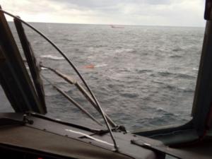 В поисково-спасательной операции в акватории Черного моря задействованы 6 спасательных судов и беспилотная авиация