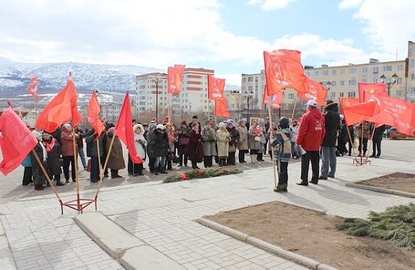 Магаданские коммунисты отметили День рождения Ильича