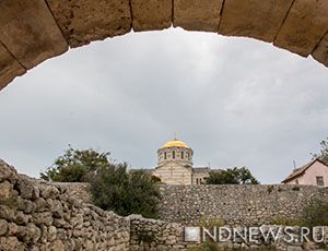 Слишком много туристов: доступ в Херсонес в пик сезона придется ограничить