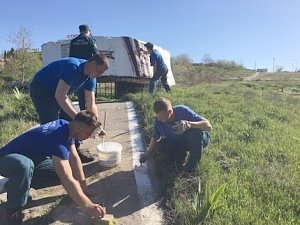 В память о защитниках нашей Родины»: севастопольские спасатели облагородили памятники и мемориалы