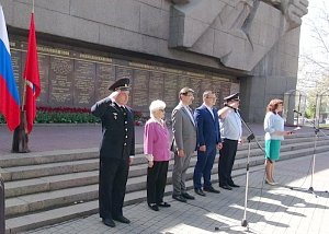 В канун Дня Победы юные жители Ленинского района получили первые паспорта