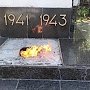 Воюют с могилами: на Украине надругались над захоронением солдат СССР