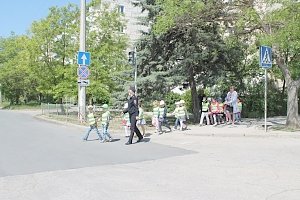 Евпаторийские дошколята на практике изучили правила дорожного движения