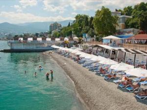 Власти Крыма заявили о готовности 446 пляжей к курортному сезону