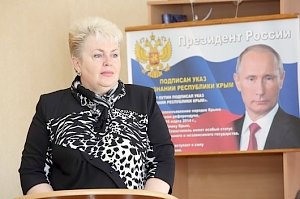 Законодатели провели в школах Крыма парламентские уроки, посвященные Международному Дню русского языка и Дню России