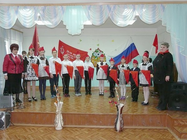 Рязанская область. Сасовские коммунисты провели торжественный приём в пионерскую организацию