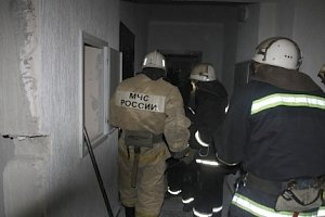 Крымские спасатели на пожаре спасли 35 человек