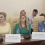 Глава Крыма наградил лучших учителей дипломами и денежными премиями
