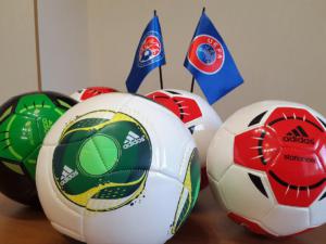 УЕФА передал 760 футбольных мячей для детско-юношеских школ Крыма
