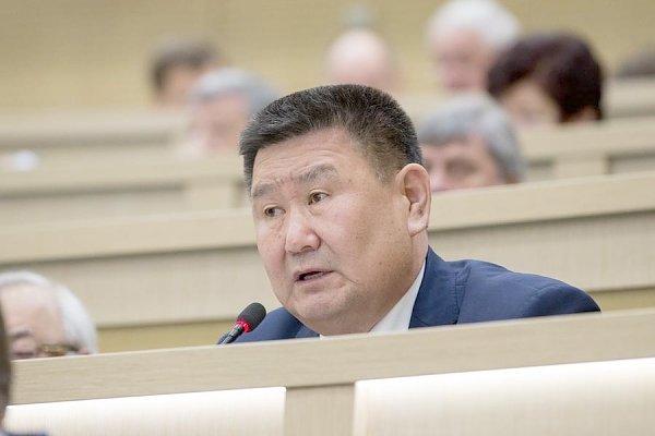 Выступление сенатора-коммуниста В.М. Мархаева на 413 заседании Совета Федерации ФС РФ