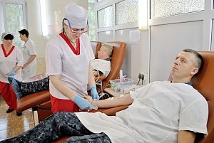 Сотрудники управления вневедомственной охраны Росгвардии сдали кровь для тяжелобольных детей