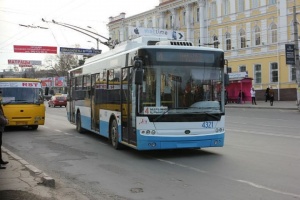 Через месяц подорожают крымские троллейбусы