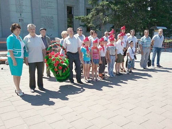 Иркутские коммунисты почтили память погибших в Великой Отечественной