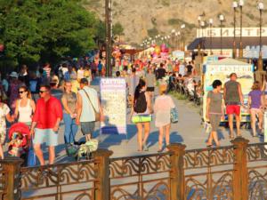 На востоке Крыма отдохнуло 14% всех туристов, приехавших на полуостров в этом году