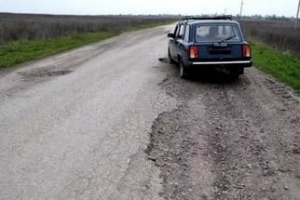 В Крыму не умеют тратить деньги на ремонт дорог