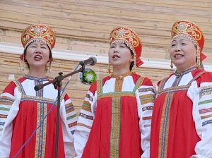 Китайцы пели на русском, а русские-на китайском