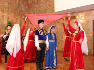 Музей-заповедник «Калос Лимен» предлагает путешествие по свадебным традициям русского, крымско-татарского и греческого народов