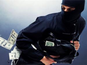 В Симферополе грабители украли 3 млн рублей у предпринимателя, — источник