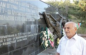 82-летний мужчина приехал в Крым в поисках могилы отца