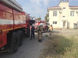 Керченские огнеборцы ликвидировали «пожар» на железной дороге