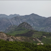 В крымских горах спасено 2 человека