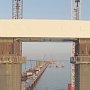 Строители начали монтаж верхних частей самых высоких опор Крымского моста