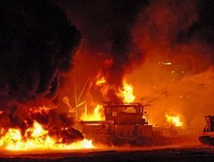 Пожар у берегов Севастополя