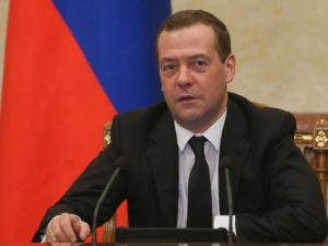 Медведев прибыл на завод «Море» в Крыму