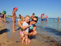 Соцопрос: 47,6% туристов предпочитают ездить на отдых в Крым с семьей и детьми