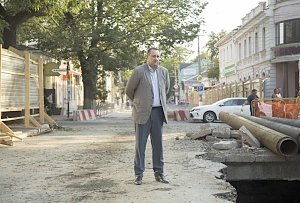 С сегодняшнего дня ремонтные работы на ул. Толстого в Симферополе будут вестись круглосуточно