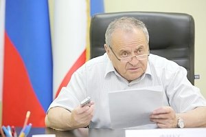 Глава Комитета по вопросам госстроительства Ефим Фикс выслушал проблемы крымчан