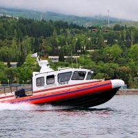 На воде в пгт. Заозерное спасена девушка