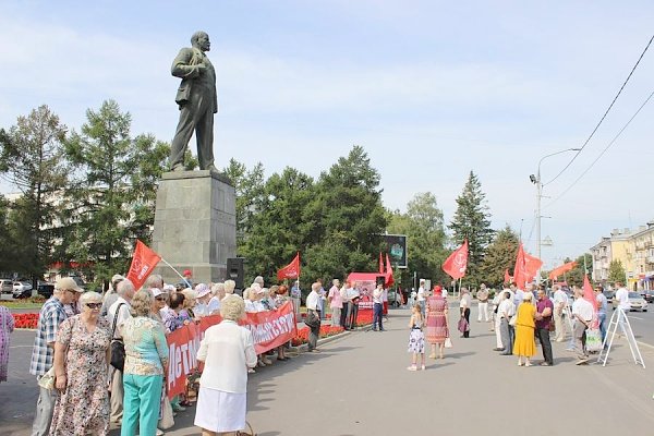 Во Владимире прошёл митинг в защиту «Детей войны»