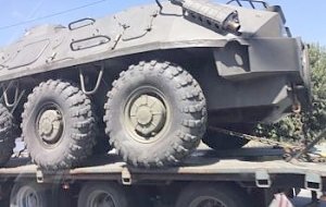 К границе Крыма вновь перебрасывают украинскую бронетехнику