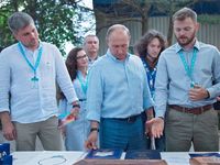 Владимир Путин и Сергей Аксёнов посетили молодёжный форум «Таврида»