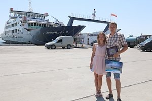 Керченская паромная переправа встретила 4 000 000 пассажира