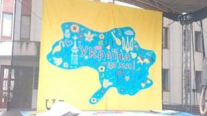 Ко дню незалежности Украину оставили без Крыма и ДНР