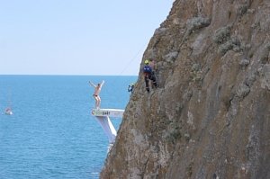 Безопасность «Freerate Cliff Diving World Cup» обеспечивают специалисты ГКУ РК «Крым-спас»