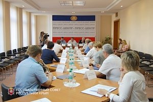 Парламентский Комитет по образованию инициирует создание программы многопрофильной поддержки педагогов Крыма
