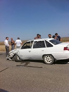 В аварии на Керченской трассе пострадали два человека