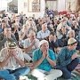 В честь Курбан-байрама мусульмане Крыма провели праздничный намаз