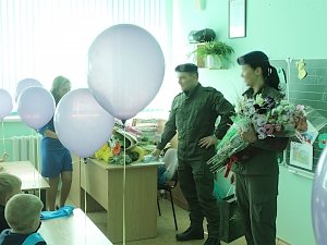 В Крыму сотрудники СОБРа «Халзан» стали кураторами предкадетского класса