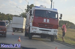 В Керчи грузовик упал с обрыва, есть пострадавшие