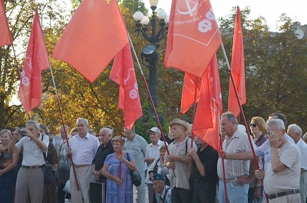 Севастопольские коммунисты подвели итоги выборов на общегородском митинге