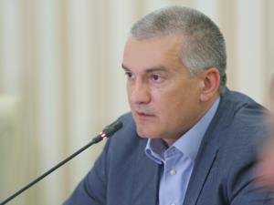Правительство и депутатский корпус — единая команда, успешно работающая над решением поставленных задач, — Аксёнов